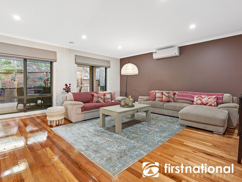 31 Montbrae Circuit, Narre Warren North VIC 3804