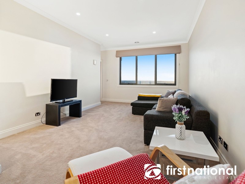 31 Montbrae Circuit, Narre Warren North VIC 3804
