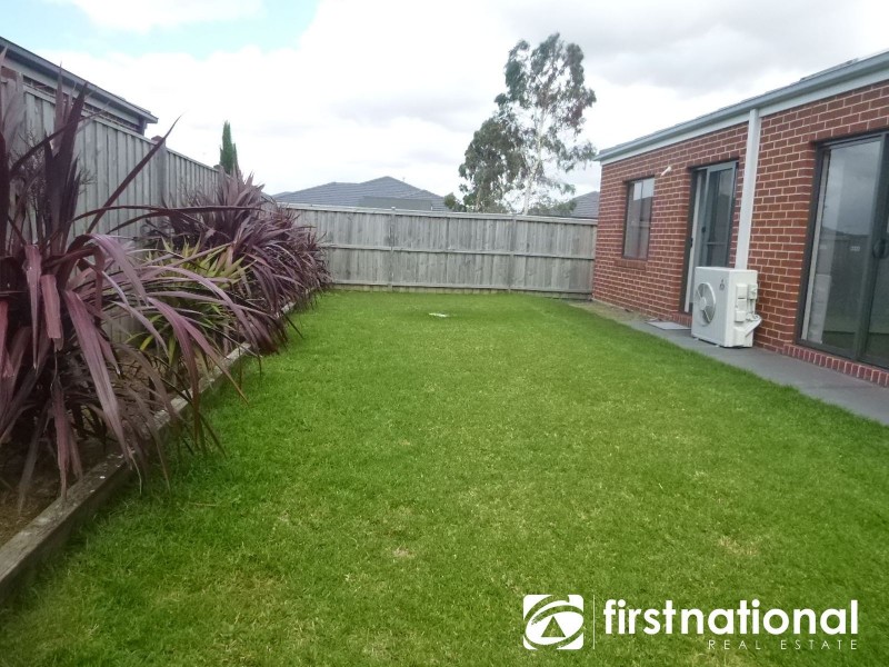 1 Heathfield Lane, Officer VIC 3809