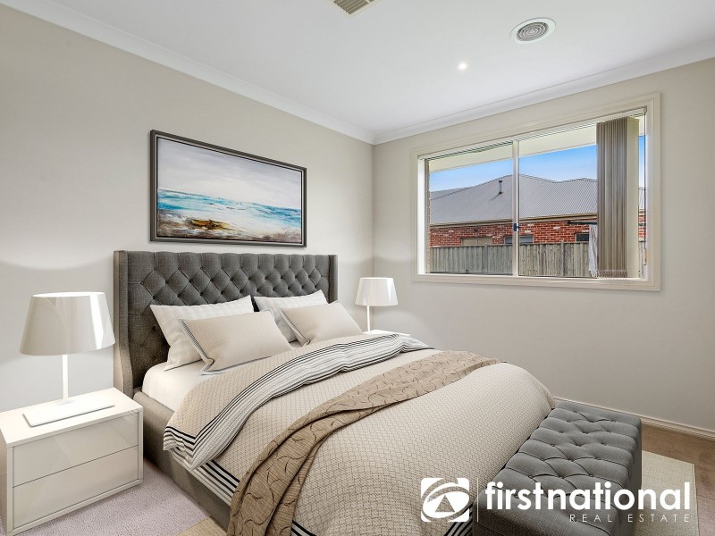 20 McCallum Drive, Cranbourne East VIC 3977