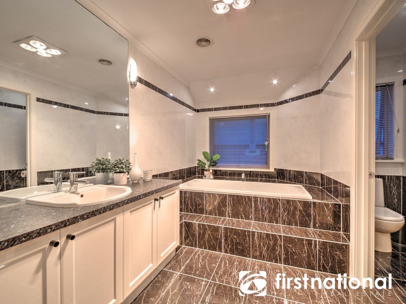 6 Royal Crescent, Beaconsfield VIC 3807