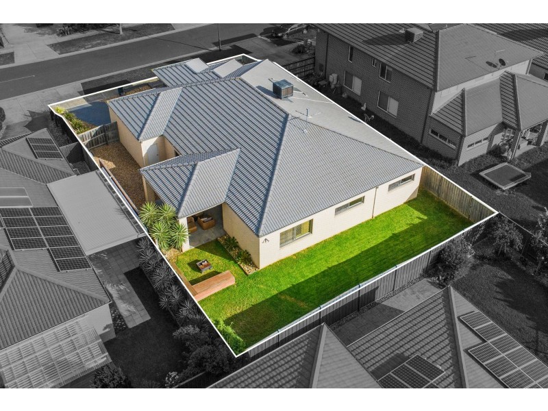 14 Bernly Boulevard, Berwick VIC 3806