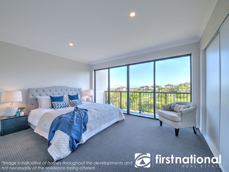 25 Fawkner Walk, Clyde North VIC 3978