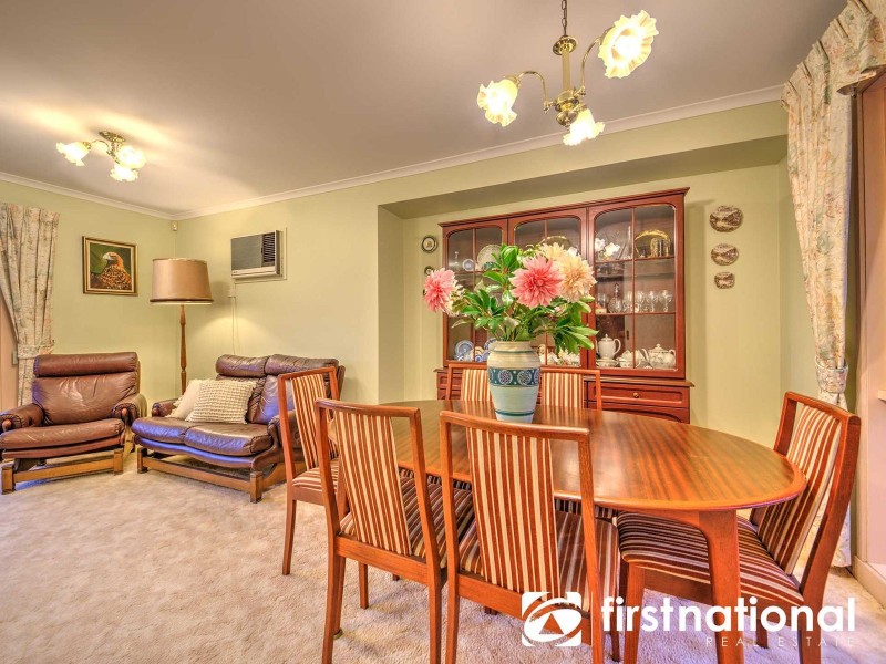 31 St Boswells Avenue, Berwick VIC 3806