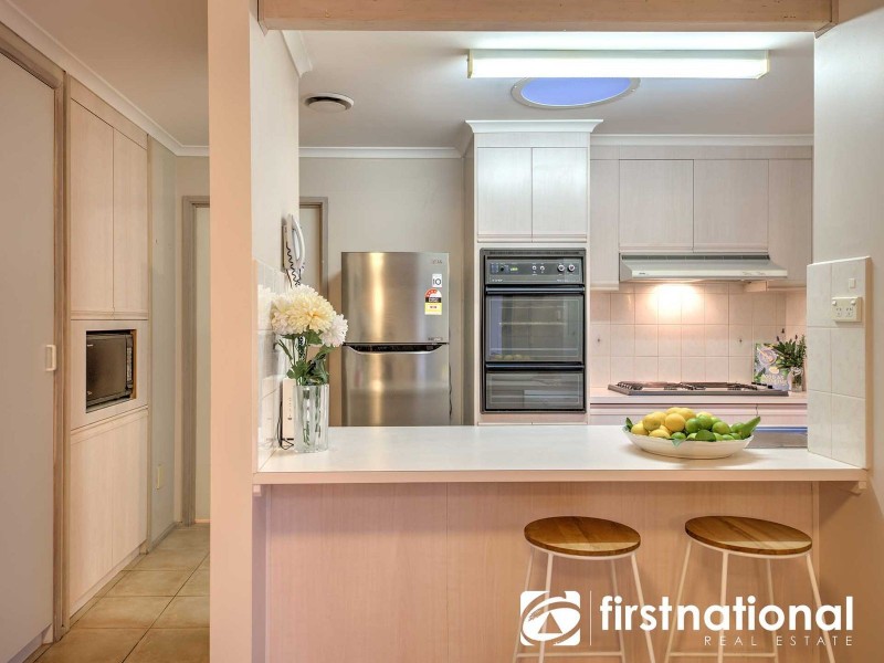 31 St Boswells Avenue, Berwick VIC 3806