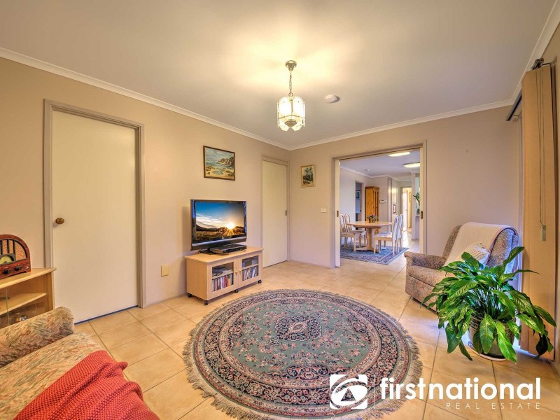 31 St Boswells Avenue, Berwick VIC 3806
