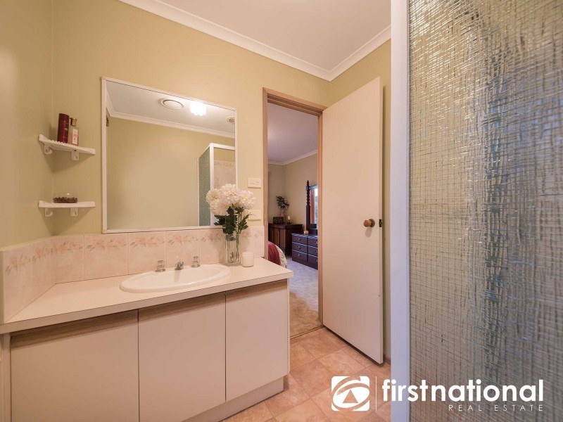 31 St Boswells Avenue, Berwick VIC 3806