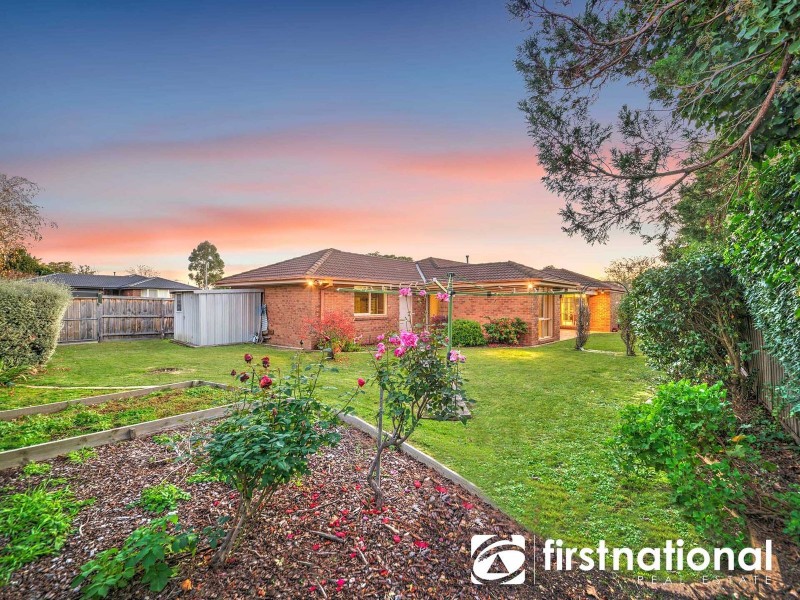 31 St Boswells Avenue, Berwick VIC 3806