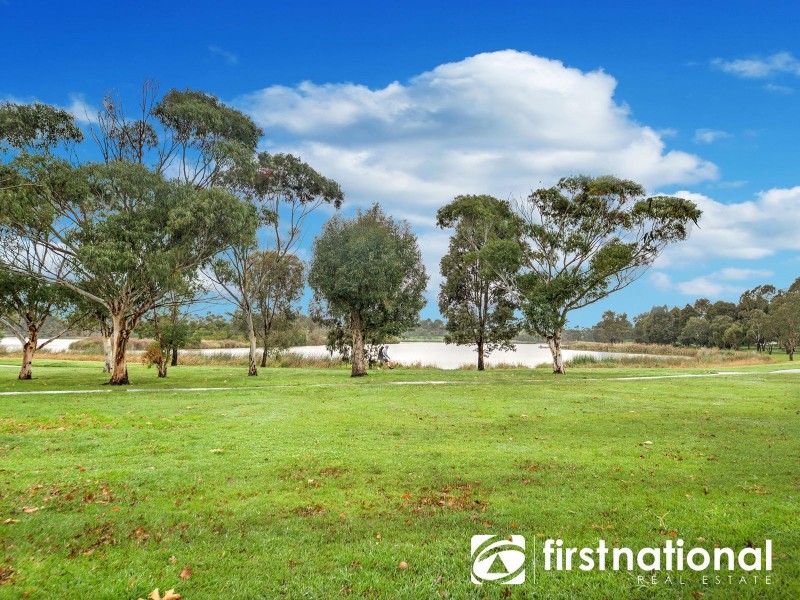 2 The Quays, Narre Warren South VIC 3805