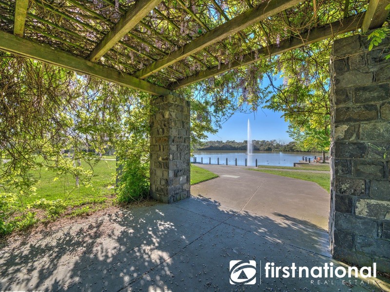 2 The Quays, Narre Warren South VIC 3805