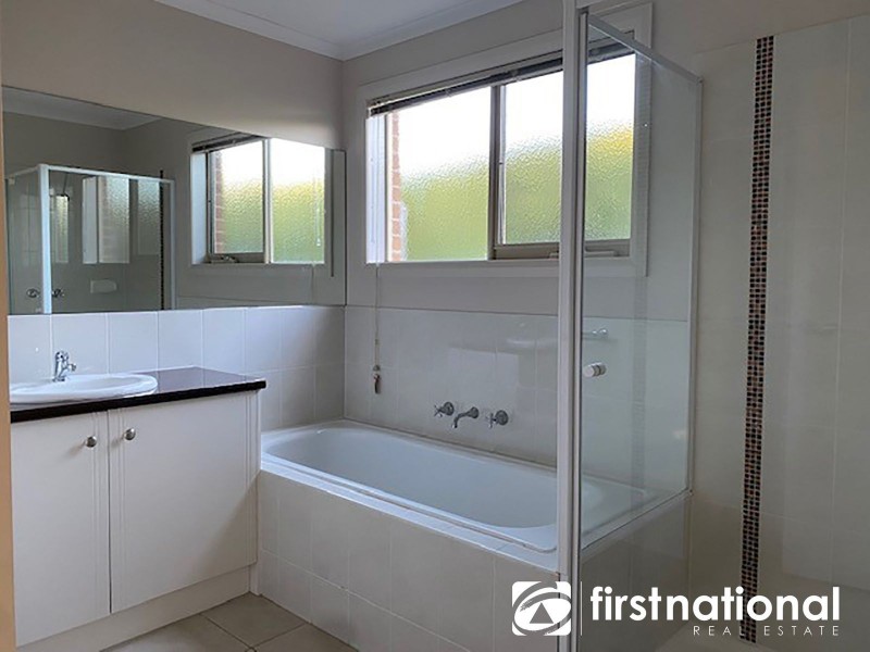 4/8 Jamieson Court, Pakenham VIC 3810