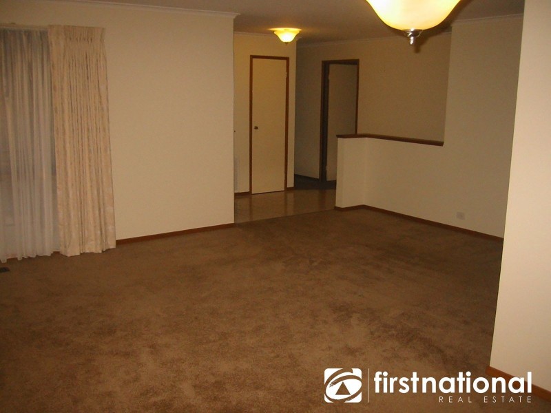 10 Van Der Haar Avenue, Berwick VIC 3806