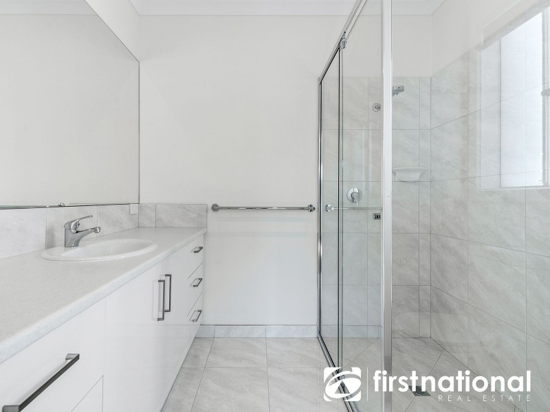 31 Burgess Avenue, Officer VIC 3809