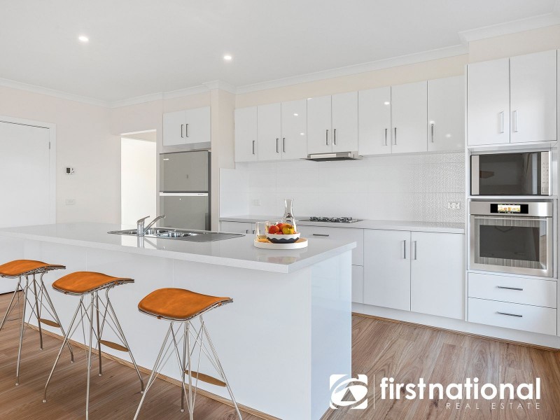 31 Burgess Avenue, Officer VIC 3809