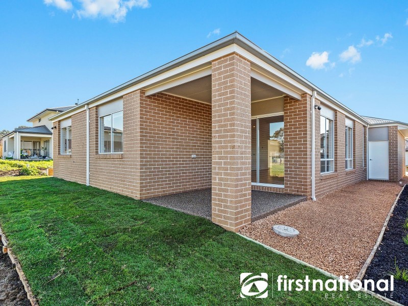 31 Burgess Avenue, Officer VIC 3809