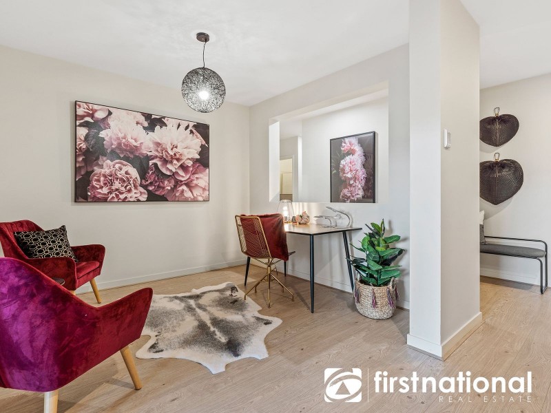 12 Bushman Way, Lynbrook VIC 3975