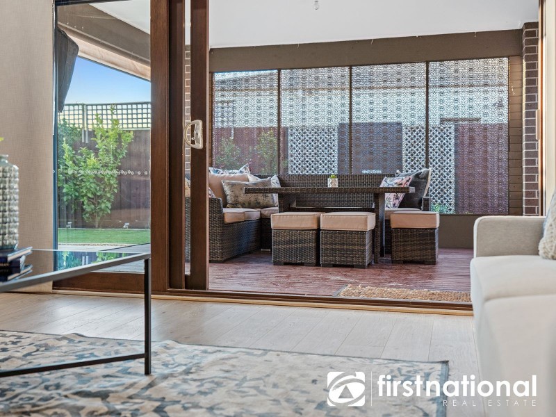 12 Bushman Way, Lynbrook VIC 3975