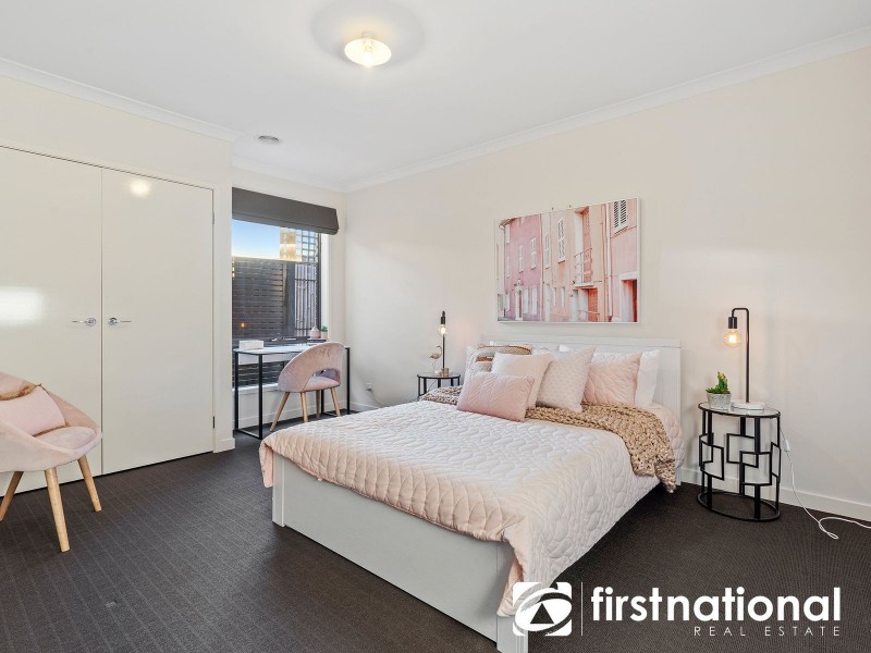 12 Bushman Way, Lynbrook VIC 3975