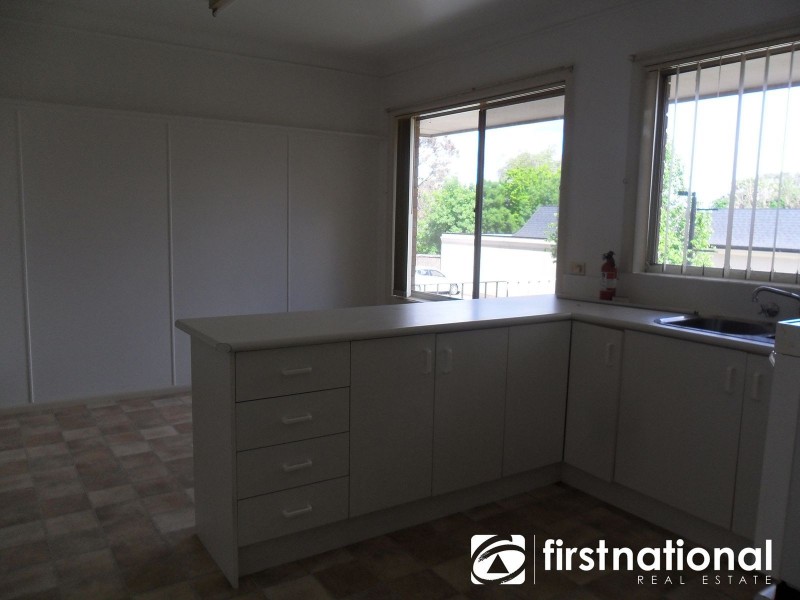 9/9 Gloucester Avenue, Berwick VIC 3806