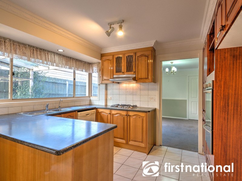 19 Millgrove Way, Berwick VIC 3806