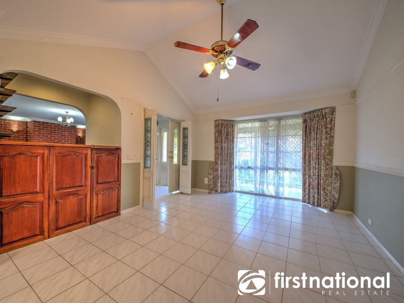 19 Millgrove Way, Berwick VIC 3806