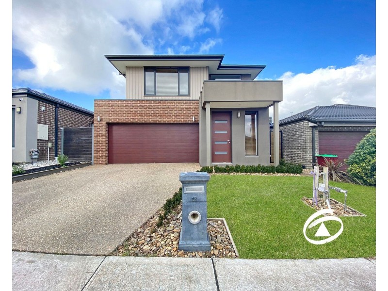 17 Blacksmith Way, Clyde North VIC 3978