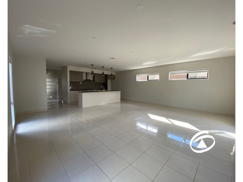 17 Blacksmith Way, Clyde North VIC 3978