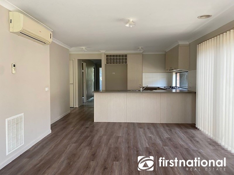 40 Devine Drive, Pakenham VIC 3810