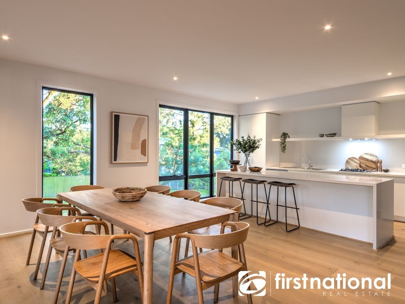 29 Willowdene Way, Berwick VIC 3806