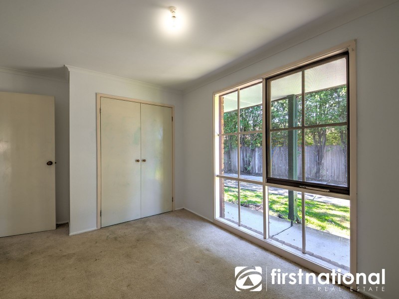 25 Collins Crescent, Berwick VIC 3806