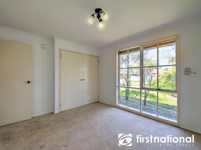 25 Collins Crescent, Berwick VIC 3806