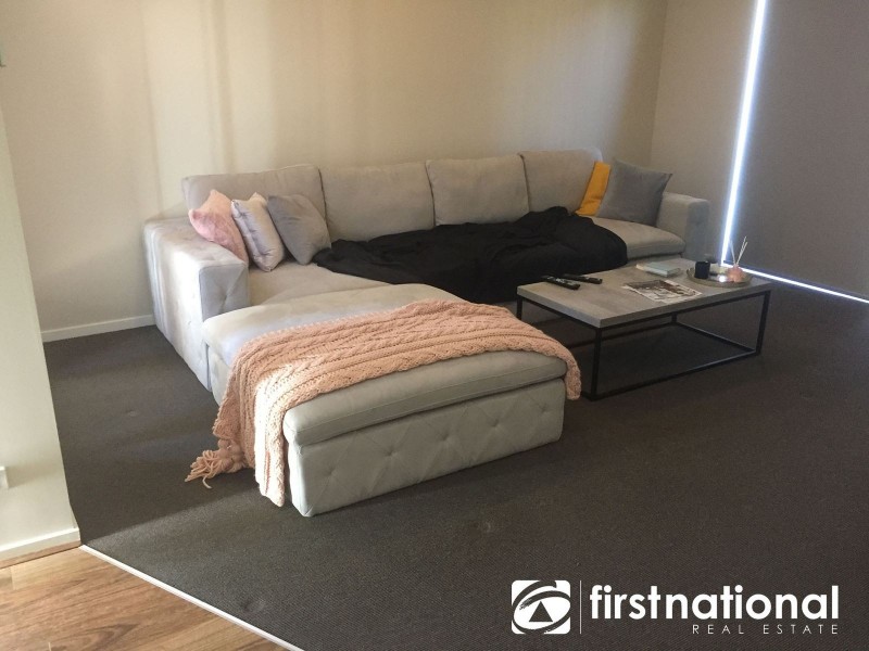 28 Chagall Parade, Clyde North VIC 3978