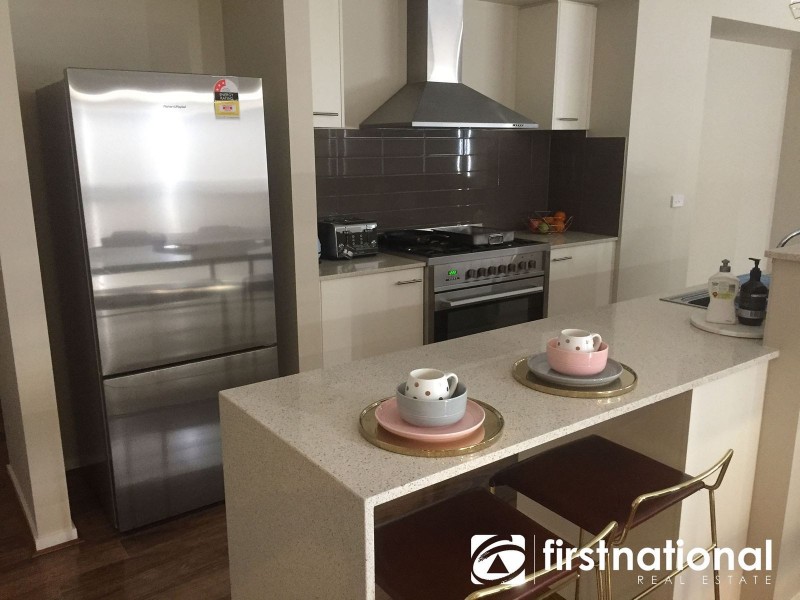 28 Chagall Parade, Clyde North VIC 3978