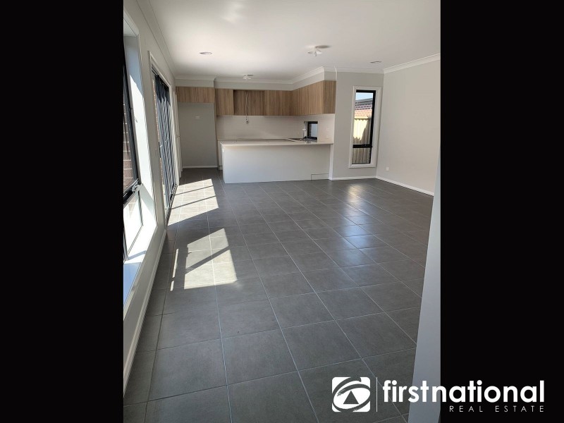 10B Whiteside Road, Officer VIC 3809