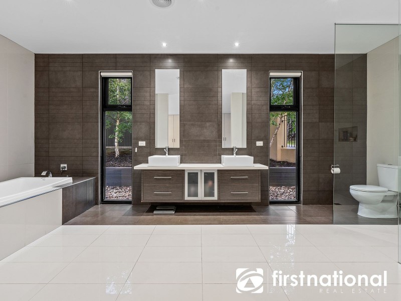 33-35 Timberside Drive, Beaconsfield VIC 3807