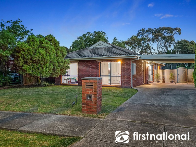 9 Daniher Close, Berwick VIC 3806