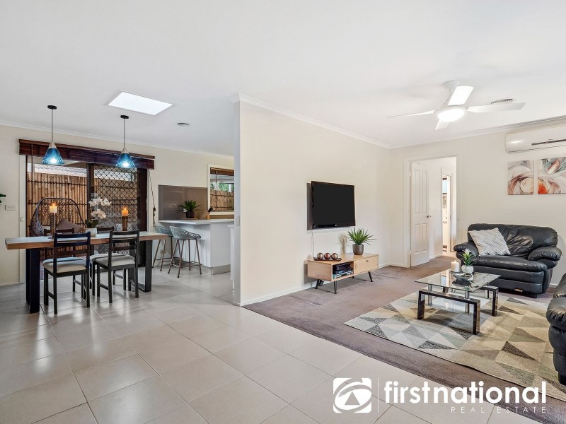9 Daniher Close, Berwick VIC 3806