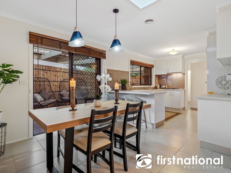 9 Daniher Close, Berwick VIC 3806