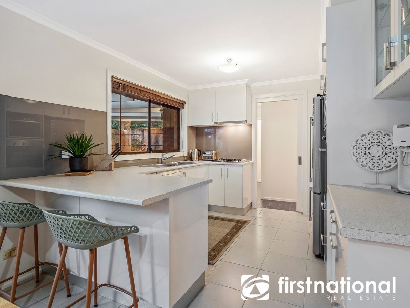 9 Daniher Close, Berwick VIC 3806