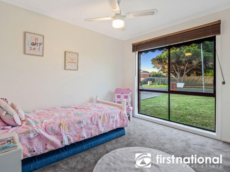 9 Daniher Close, Berwick VIC 3806
