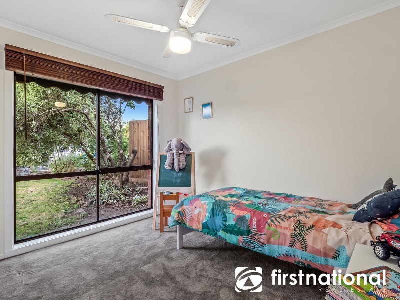 9 Daniher Close, Berwick VIC 3806