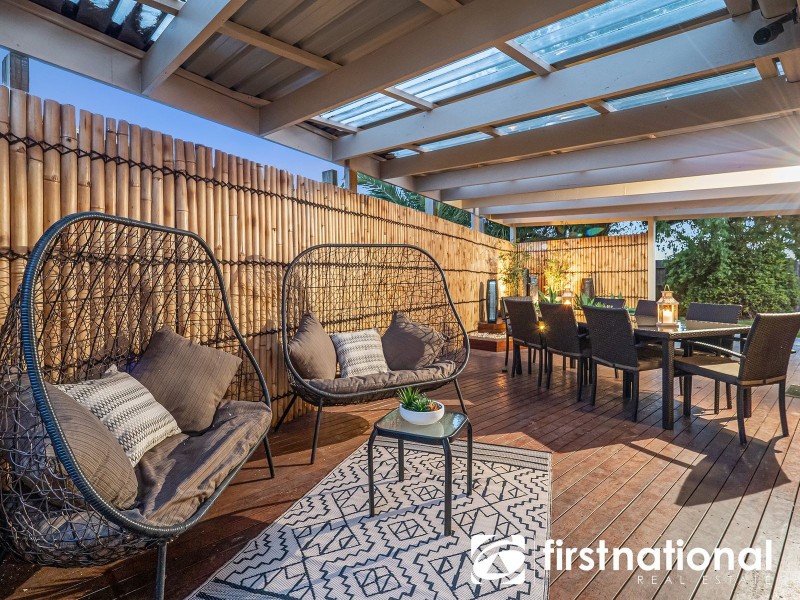 9 Daniher Close, Berwick VIC 3806