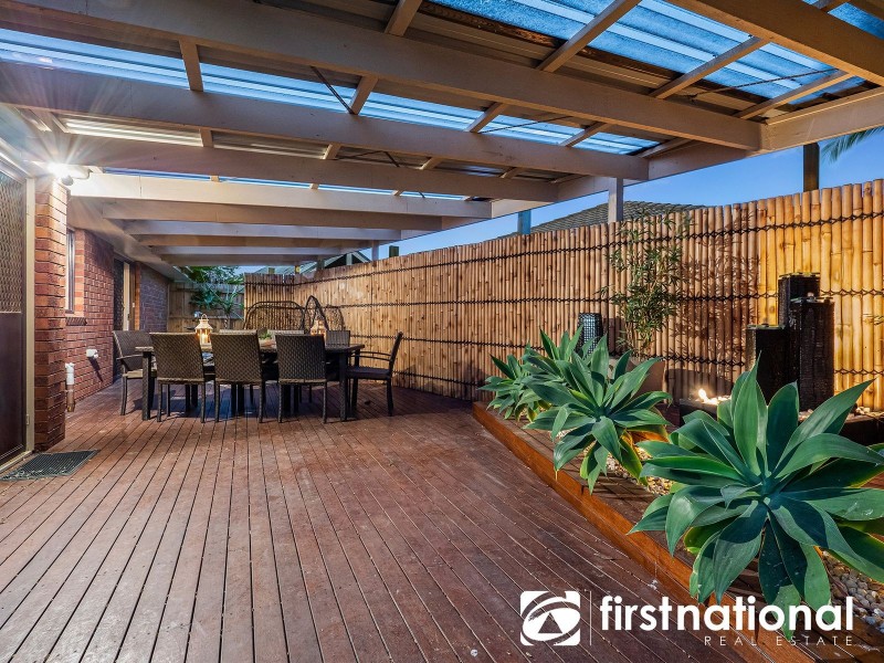 9 Daniher Close, Berwick VIC 3806