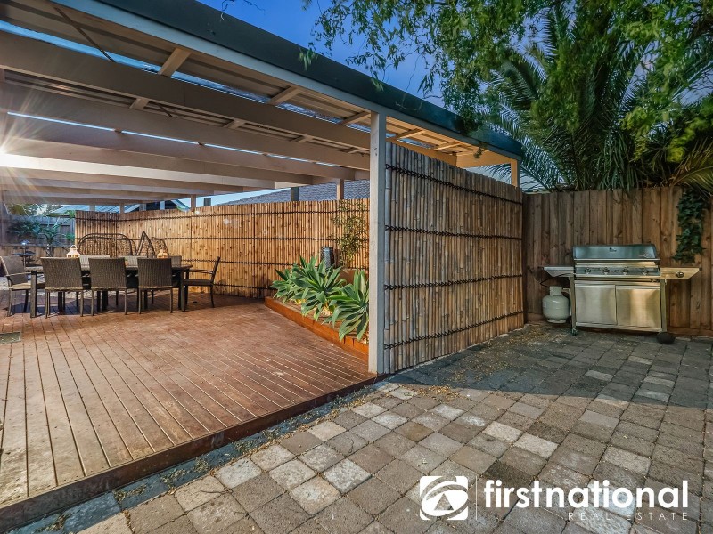 9 Daniher Close, Berwick VIC 3806