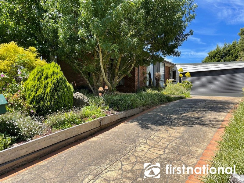 2 Pentland Drive, Narre Warren VIC 3805