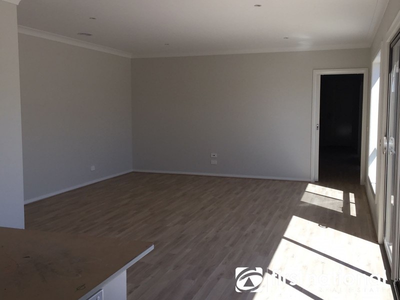 241 Pink Hill Boulevard, Officer VIC 3809