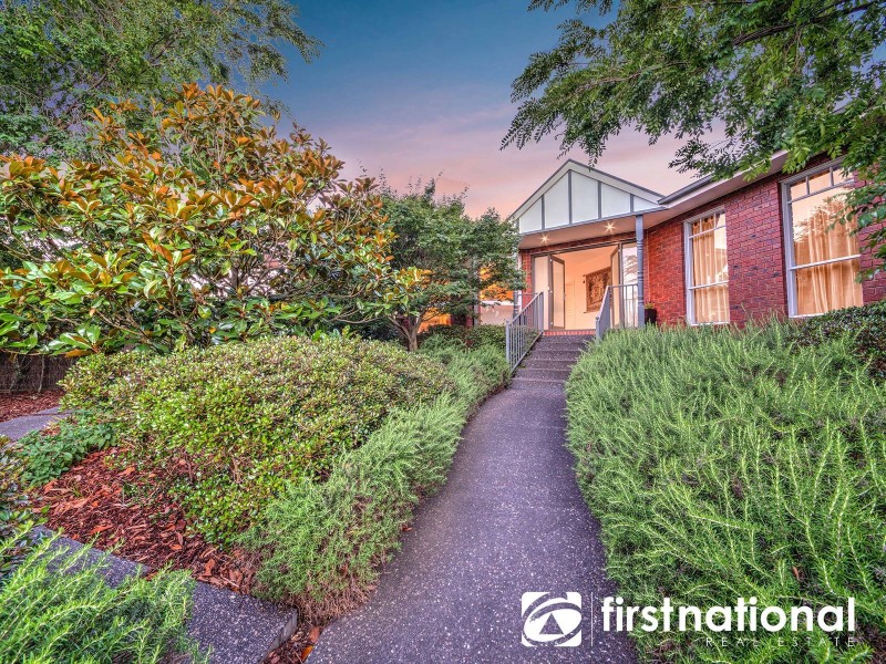 1 Crestview Drive, Beaconsfield VIC 3807