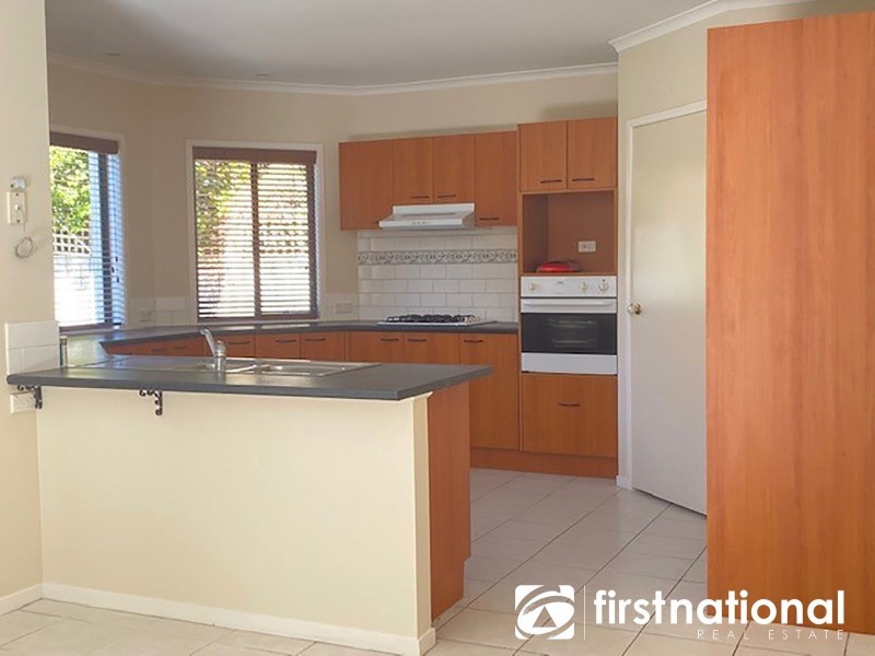 17 Canterbury Close, Narre Warren VIC 3805