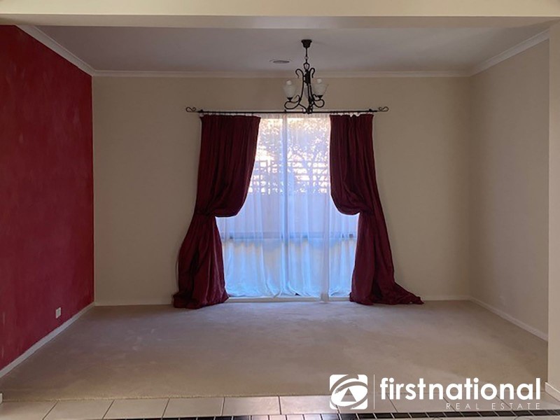 17 Canterbury Close, Narre Warren VIC 3805