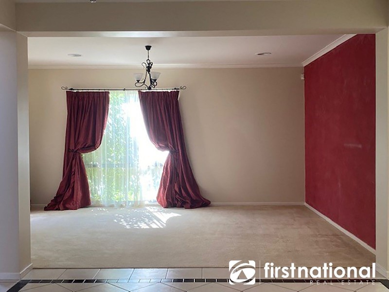 17 Canterbury Close, Narre Warren VIC 3805